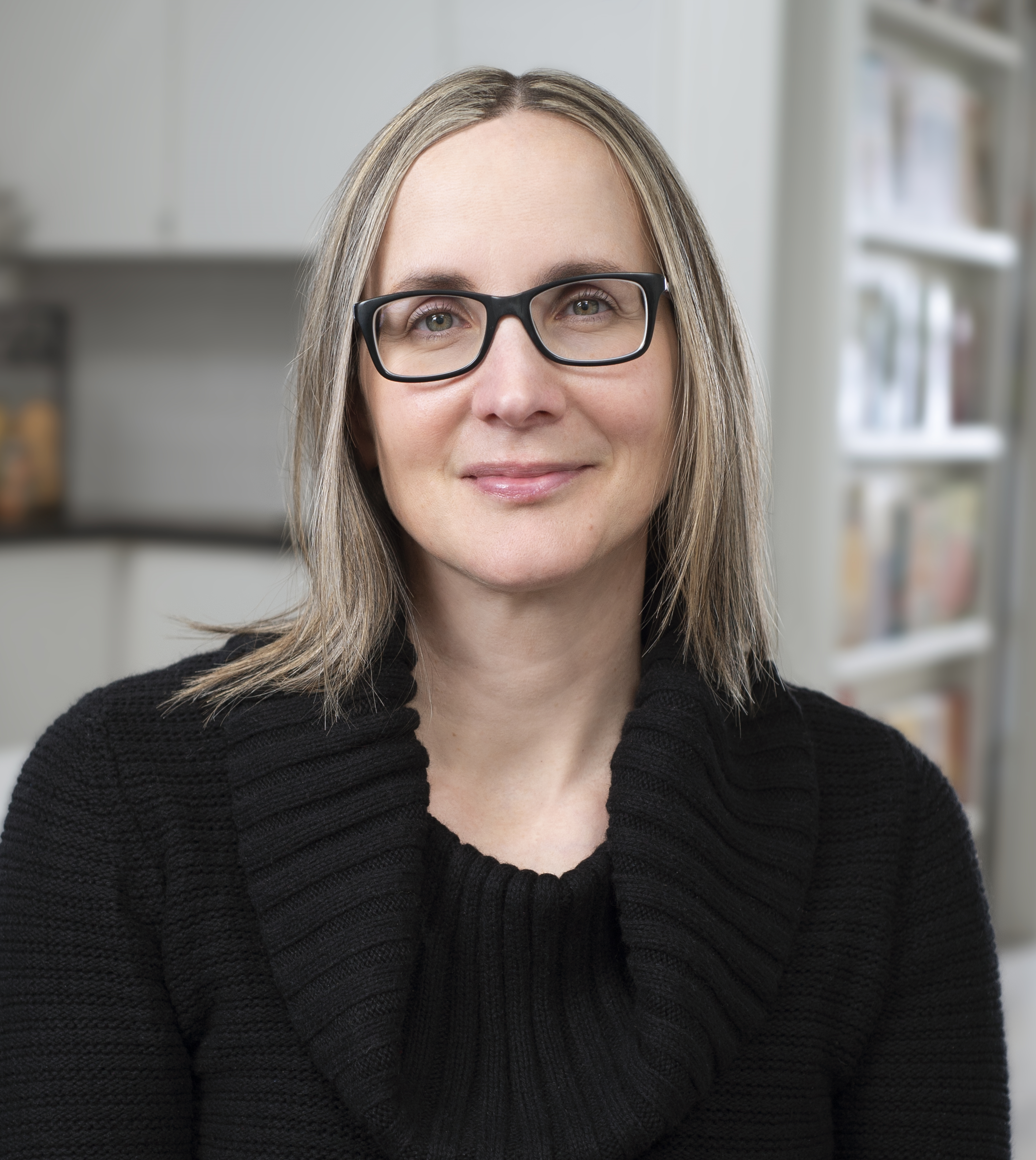 Headshot of Pam Farrell