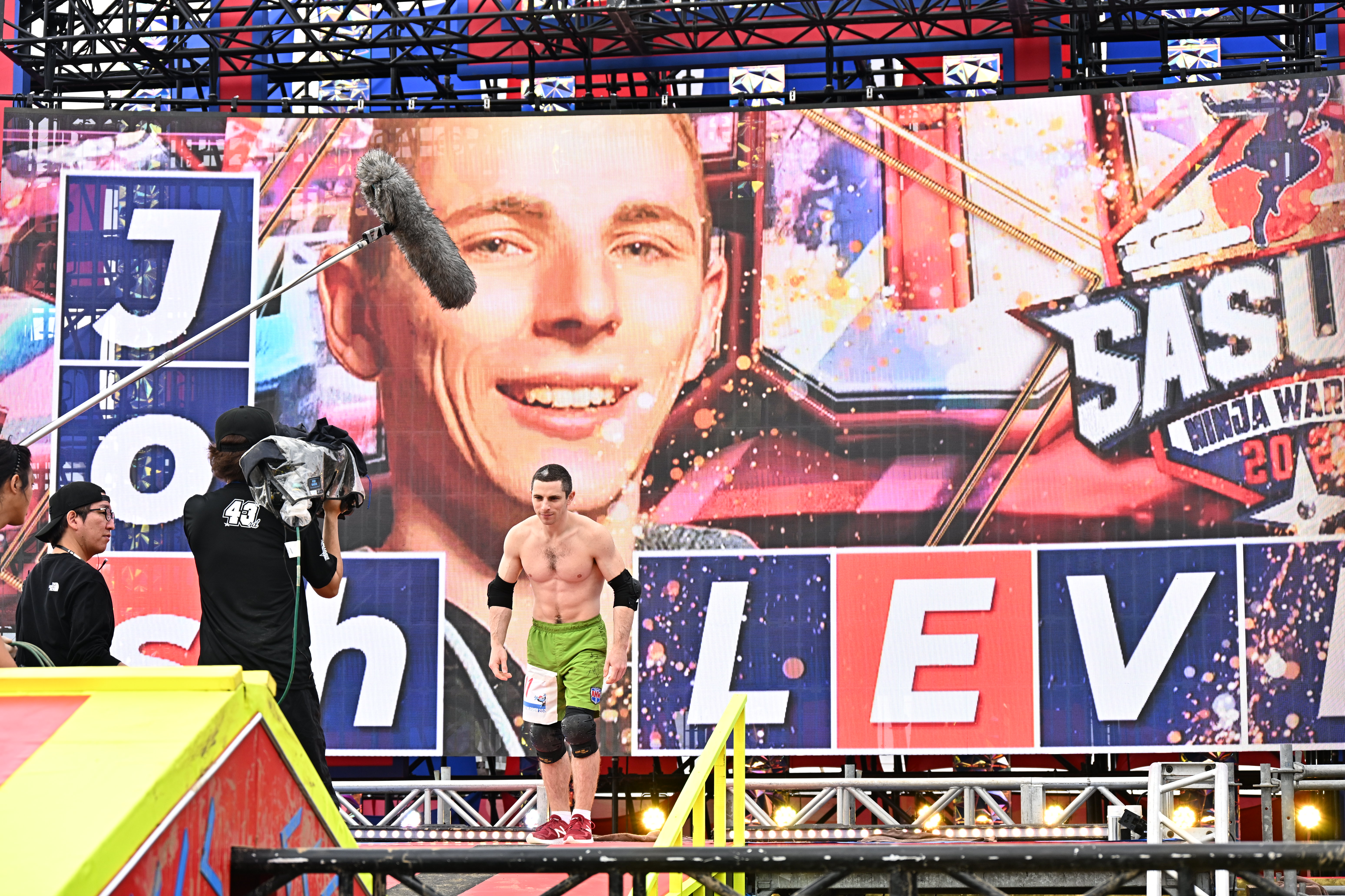 Josh Levin competes at Sasuke 