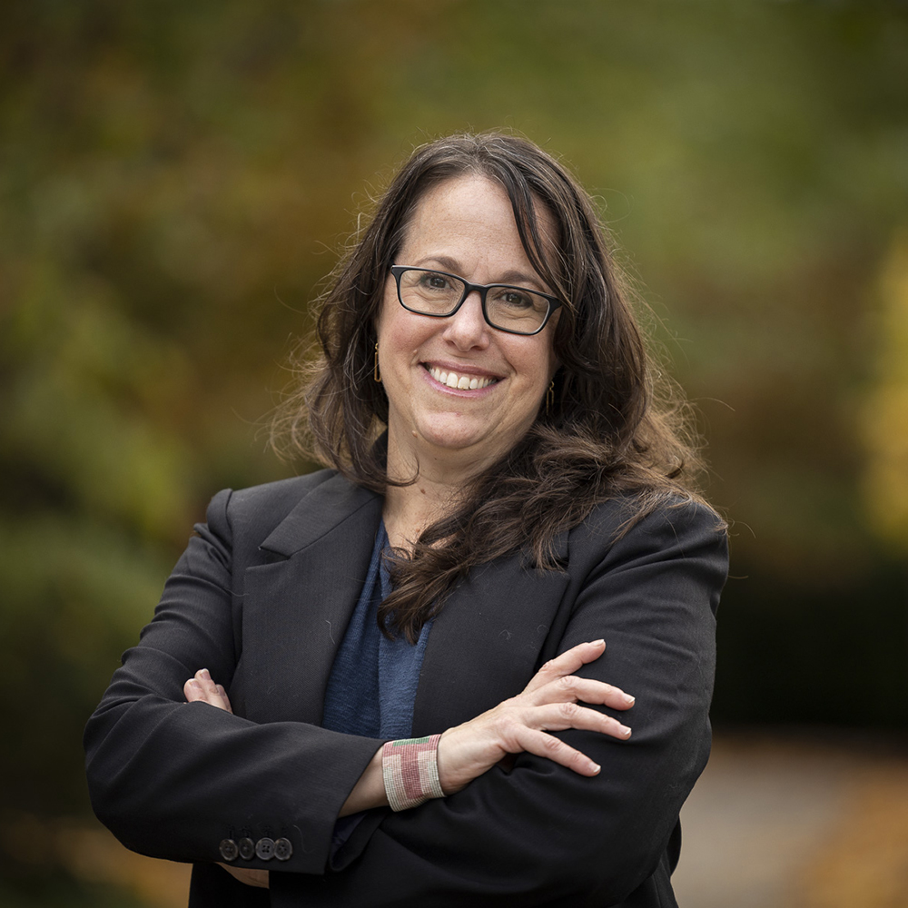Mandy Savitz-Romer