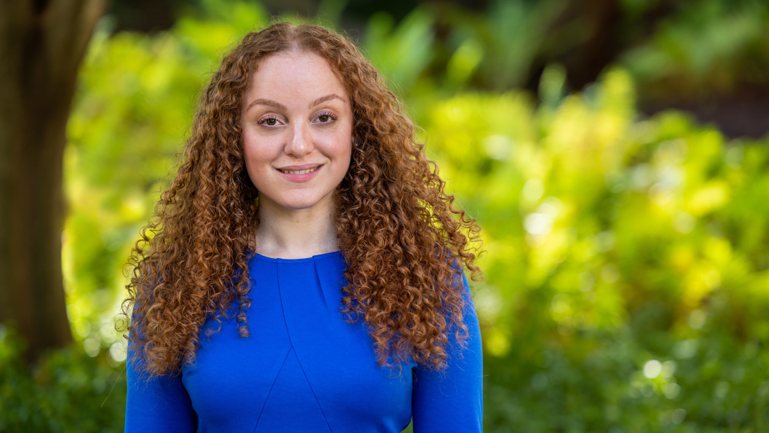 Portrait of Jasmine Fernández