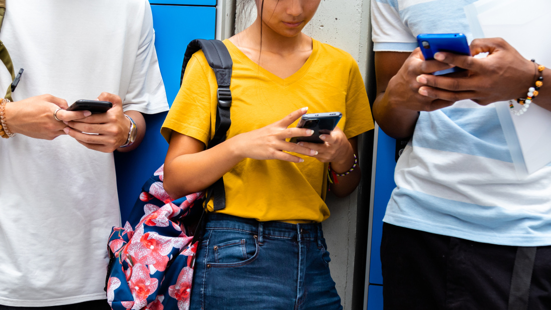 Students texting in school