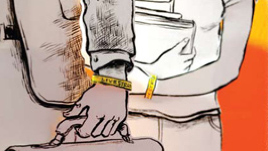 People wearing Livestrong bracelets