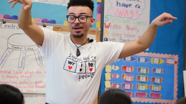 Trey Baker teaching children