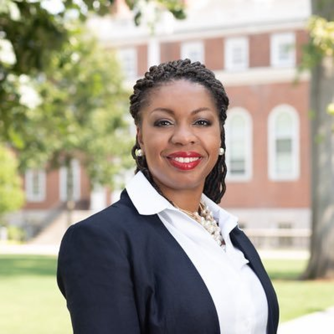 Carmen Williams's headshot
