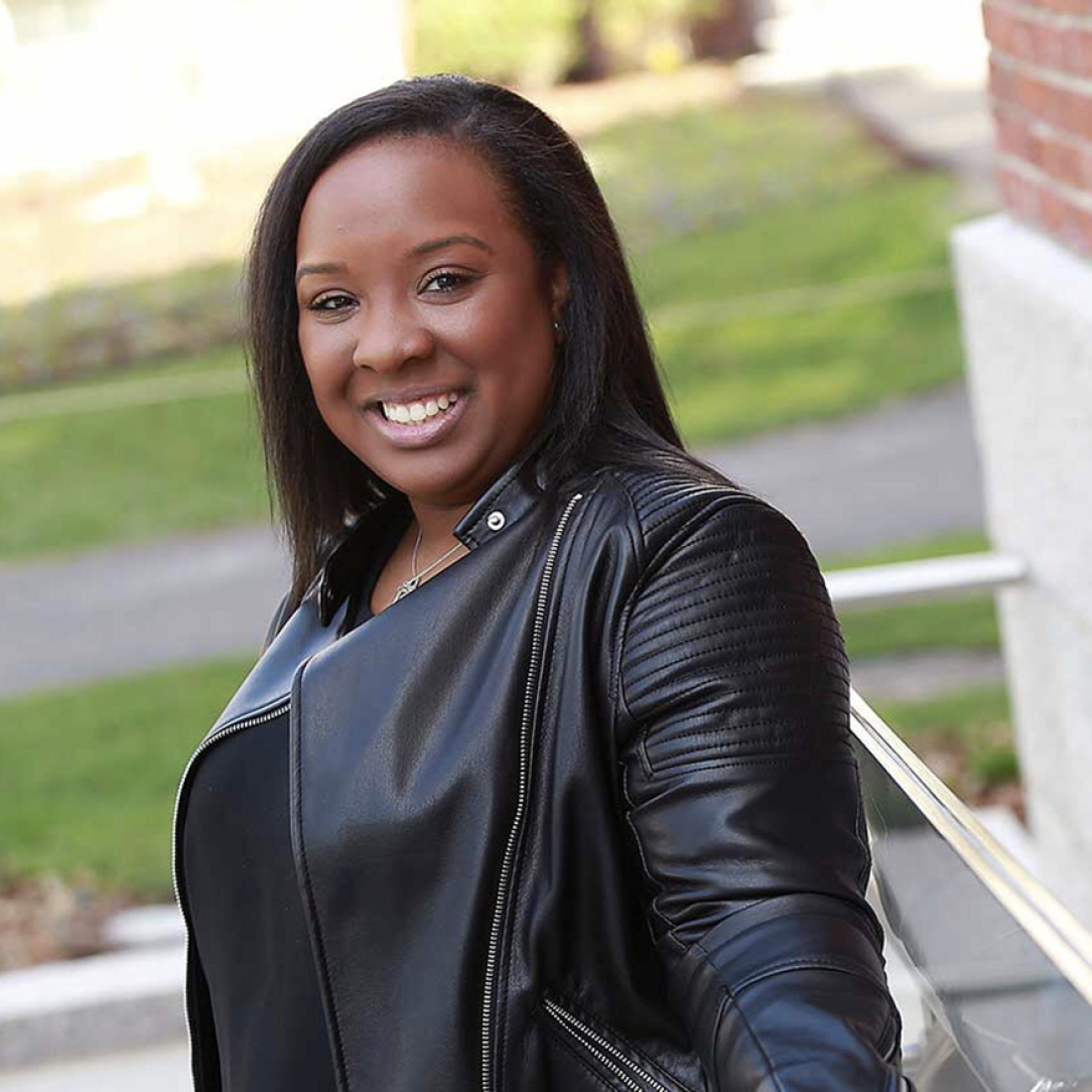 Tamesha	Webb