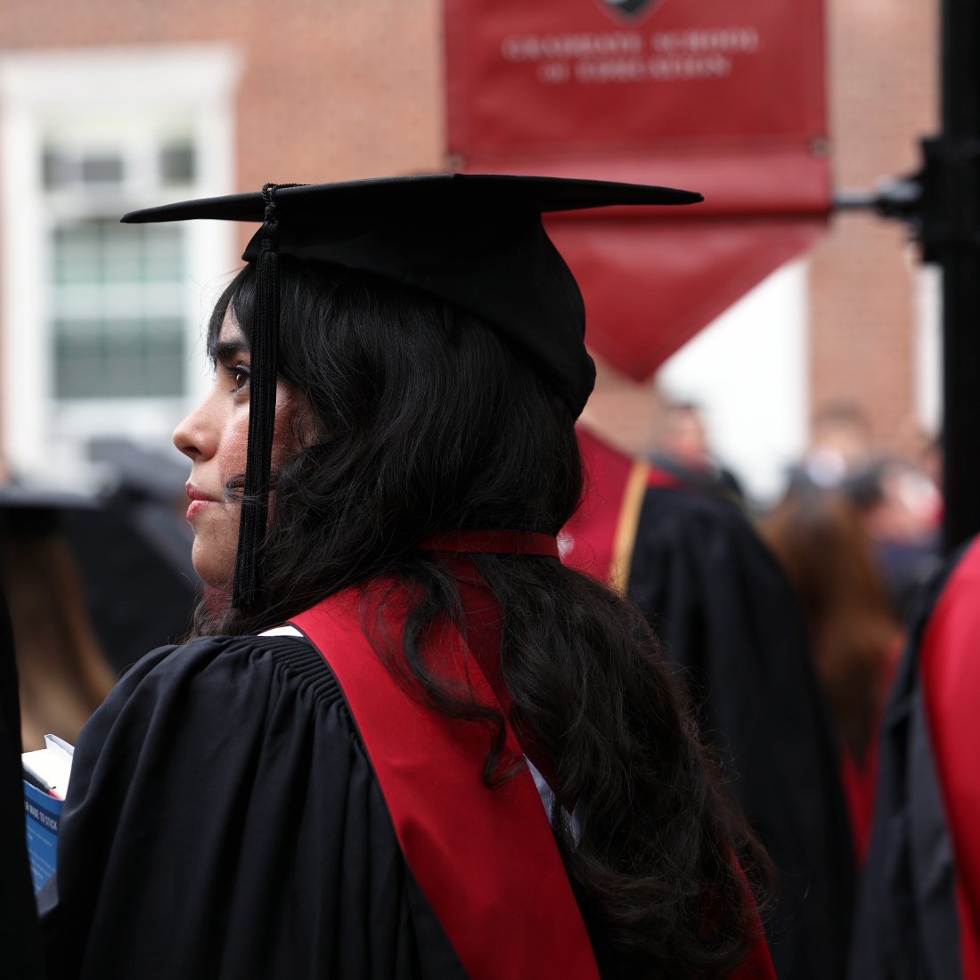 Grad in profile