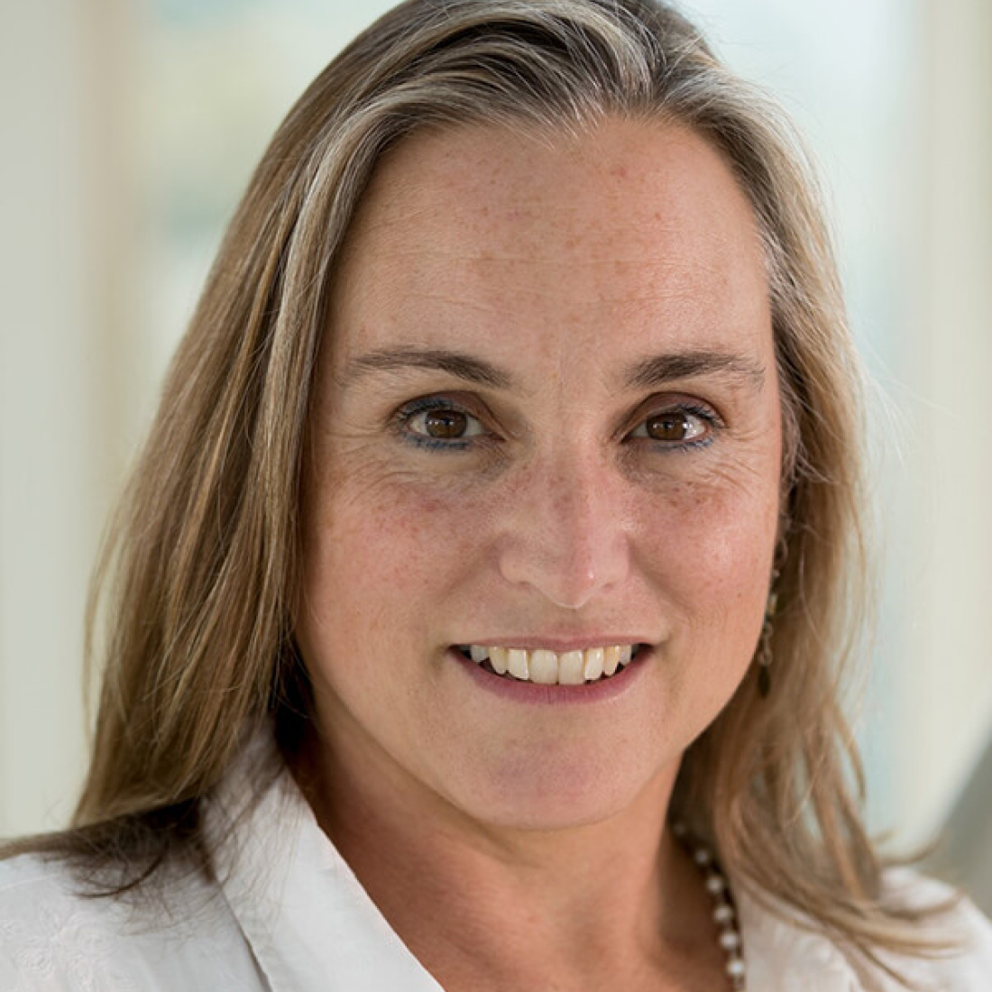 Janis Whitlock's headshot