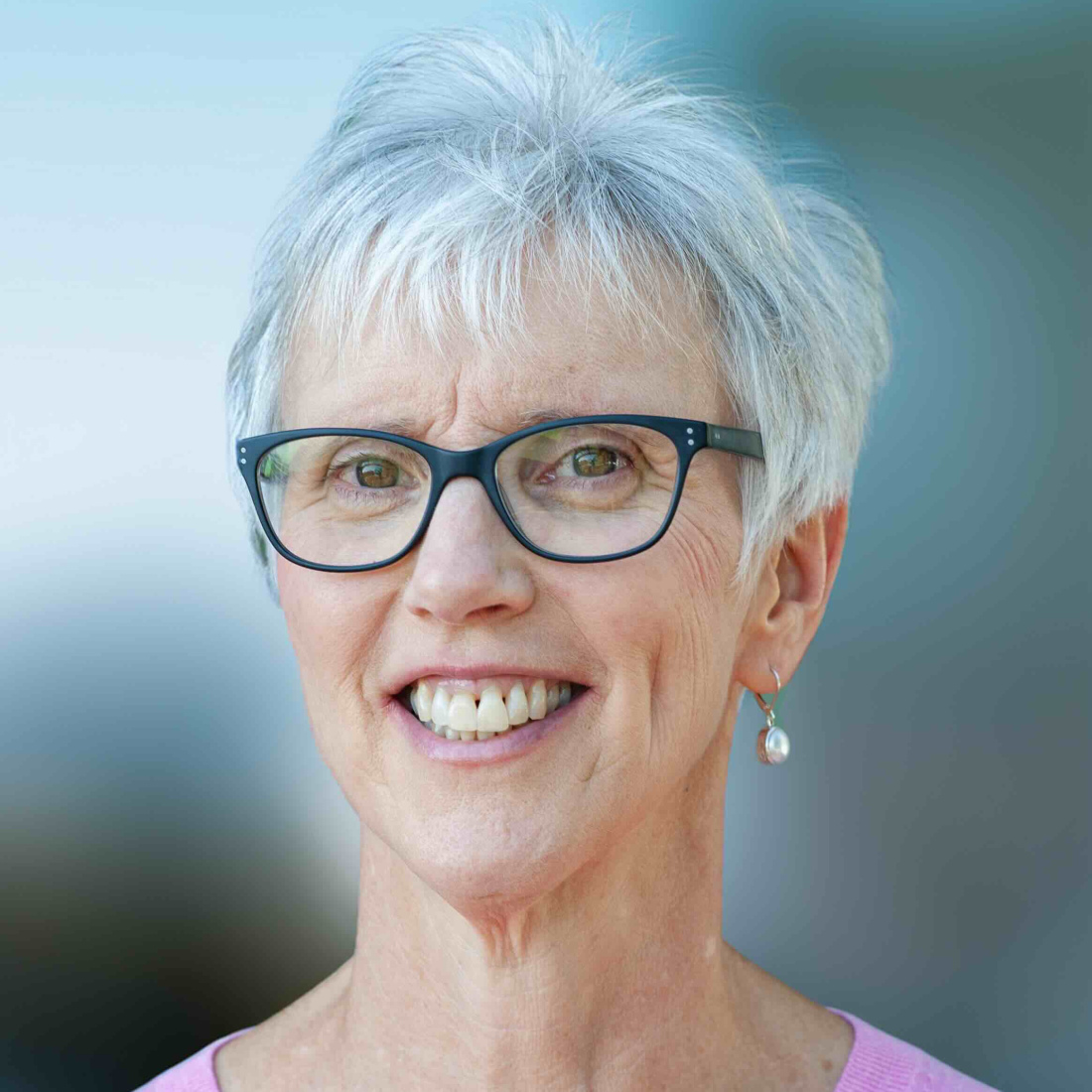 Rachel Curtis's headshot